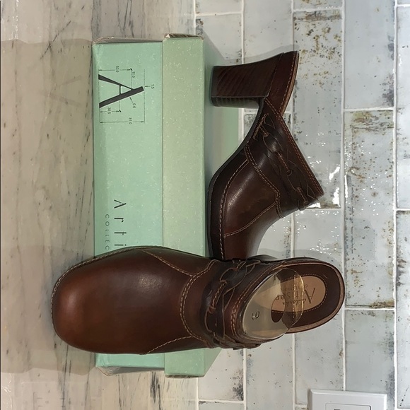 Clarks Shoes - Clarks Artisan Collection Octavia Leather